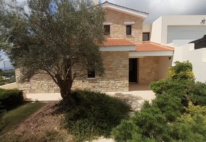 Statos - Agios Fotios Detached Villa For Rent | CV9814
