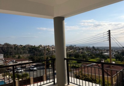 Tala, Paphos Detached Villa For Rent | BK11489