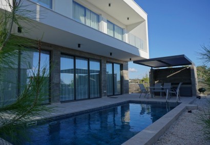 Geroskipou, Paphos Detached Villa For Rent | TRK11592