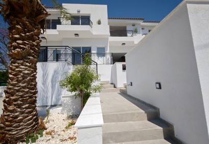 Empa, Paphos Town House For Sale | BRB11606