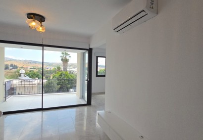 Paphos Town, Paphos Apartment For Rent | BK11677