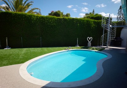 Pegeia - Coral Bay, Paphos Bungalow For Rent | RK11875