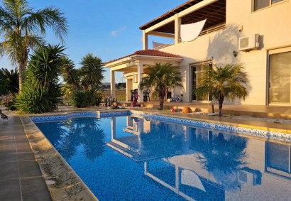 Anarita, Paphos Detached Villa For Rent | BK11898